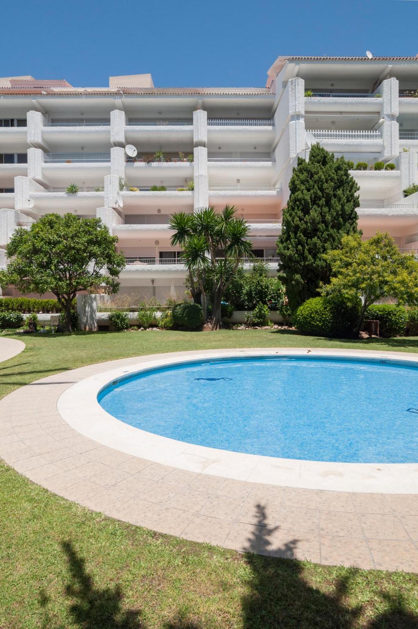 Jardines Del Mar Apartments Marbella Luaran gambar